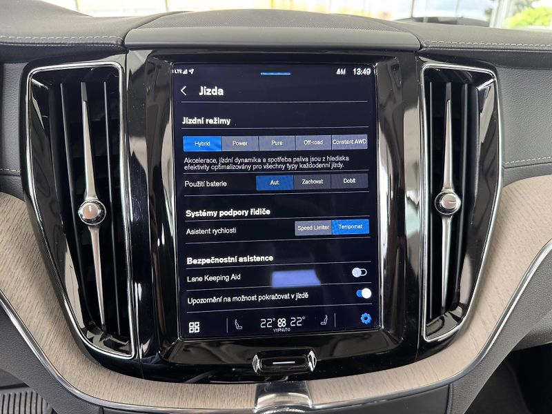 Volvo XC60 T6 AWD*Recharge*Odvětr.Sedadla - fotka 22 z 35