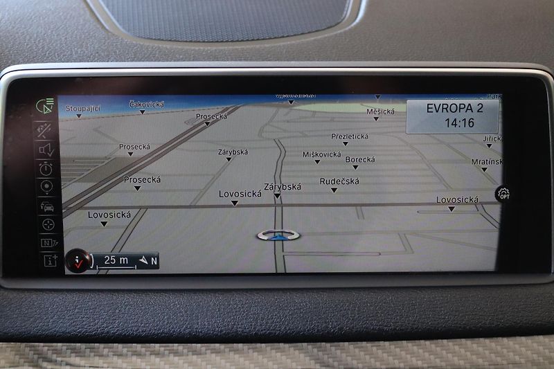 BMW X5 XDRIVE 30D F15 190kW - fotka 28 z 50