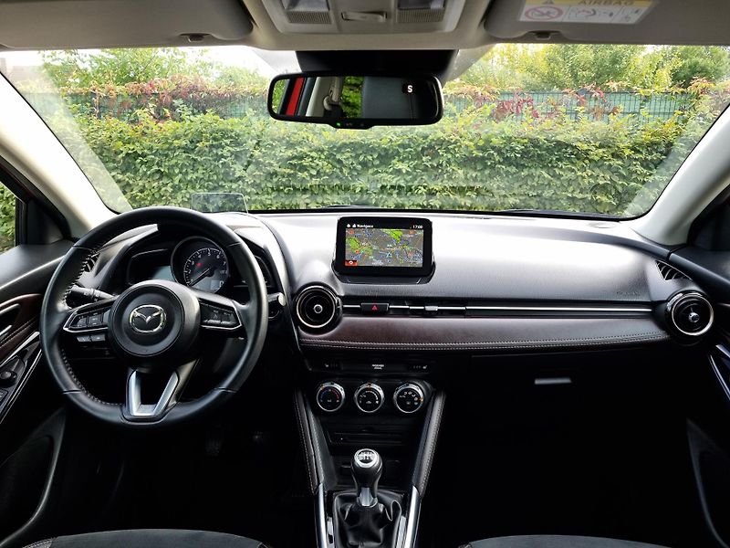 Mazda 2 (2018) 1.5 G-90.KIZOKU INTENSE,HEAD U - fotka 26 z 49