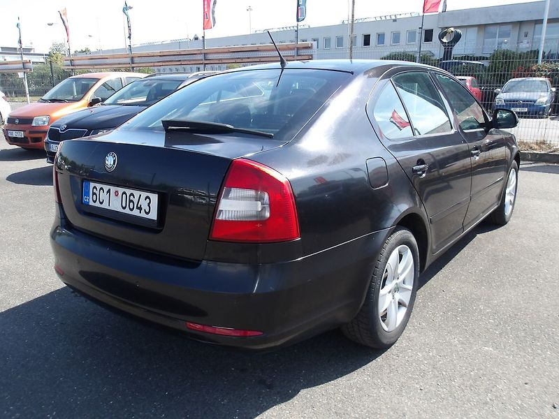 Škoda Octavia 2,0TDi JEZDÍ VÝBORNĚ ! - fotka 10 z 42