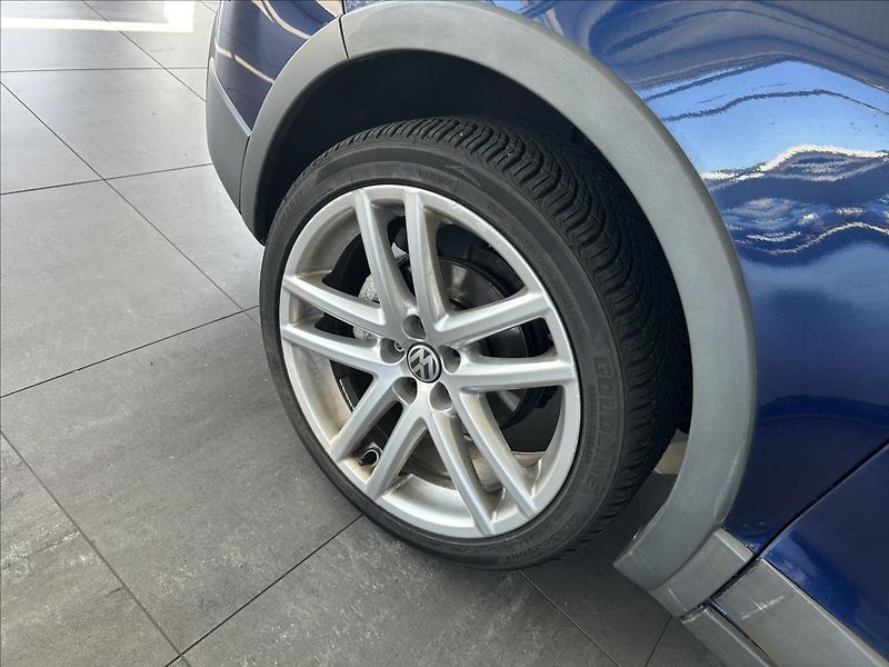 Volkswagen Polo 1,4   CROSS,16V,KLIMATIZACE - fotka 19 z 19