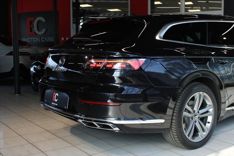 Volkswagen Arteon TDi DSG R-Line Shooting Brake - fotka 32 z 35