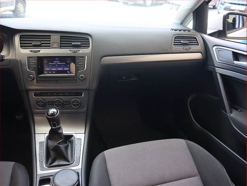 Volkswagen Golf (2013) Comfortline 1.2 TSI - fotka 8 z 15