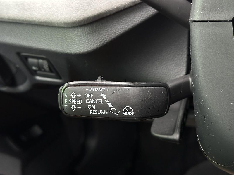 Škoda Scala 1.0TSi DSG 116PS LED V.Cockpit - fotka 17 z 46