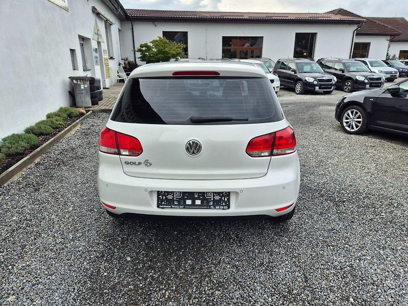 Volkswagen Golf (2012) 1.2 TSi - fotka 6 z 30
