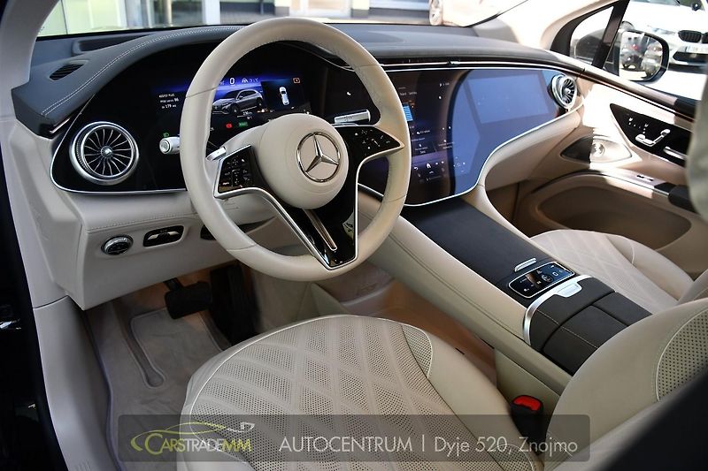Mercedes-Benz EQS 450 4MATIC AMG HYPERSCREEN - fotka 9 z 63