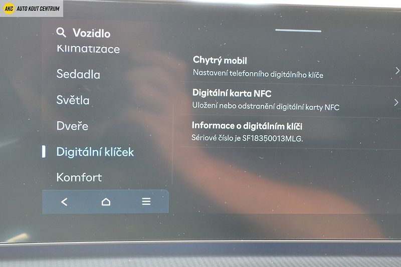 Hyundai Santa Fe 1.6T-GDI HEV 4WD CALLIGRAPHY 7 - fotka 61 z 95