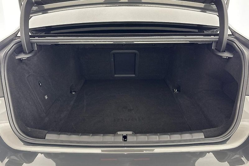 BMW i7 xDrive60 - fotka 28 z 28