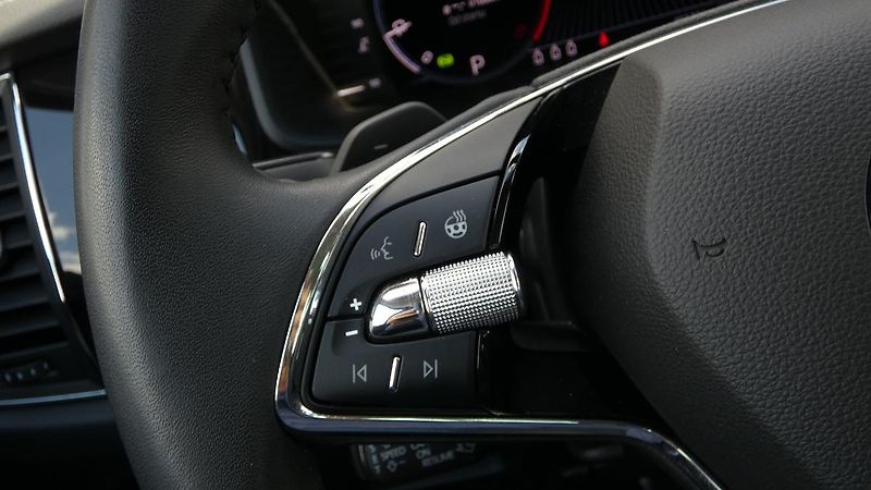 Škoda Kodiaq 2.0 TDI 110 kW L&K 4x4 DSG - fotka 12 z 22