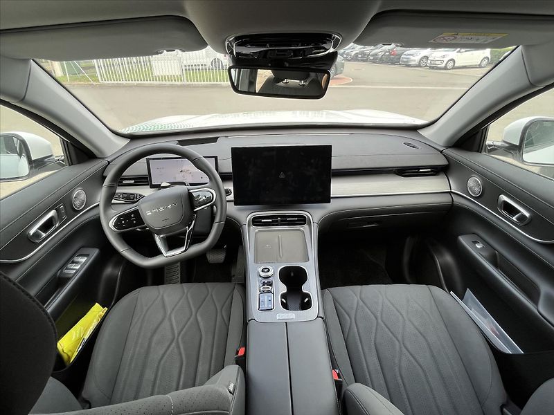 Chery Tiggo 8 PHEV (2025) 1,5   Unique - fotka 9 z 11