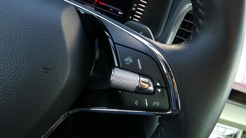 Škoda Karoq 1,5 TSI Style DSG - fotka 12 z 22