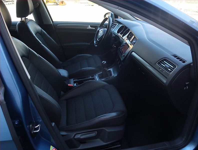 Volkswagen Golf (2013) Highline 1.2 TSI, Navi - fotka 9 z 19