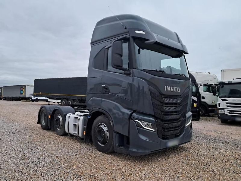 Iveco S-WAY (2024) 6x2 tahač EURO 6 - fotka 5 z 8
