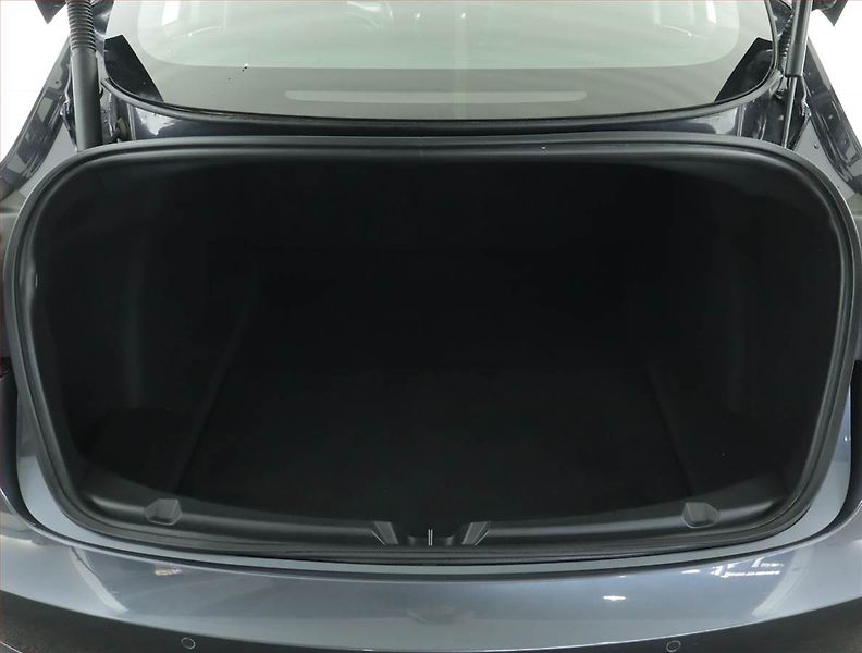 Tesla Model 3 (2021) Long Range 4WD 82kWh, SoH 80% - fotka 14 z 22