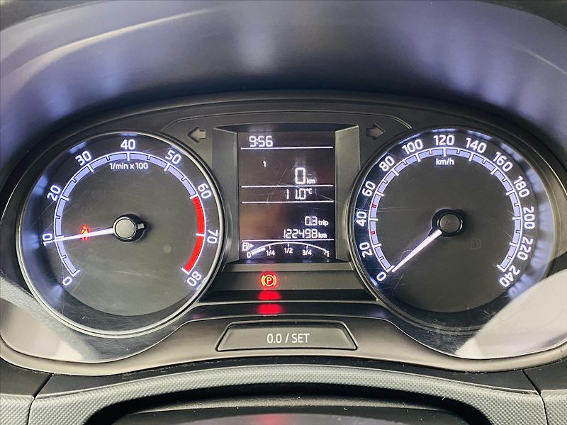 Škoda Fabia 1,0 TSI 70kW Active - fotka 11 z 20