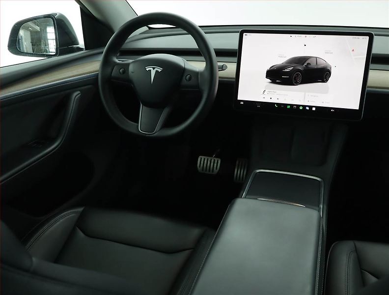 Tesla Model Y (2022) Performance 79kWh, SoH 82% - fotka 7 z 21