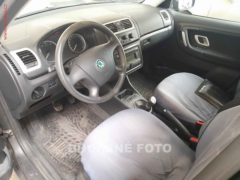 Škoda Fabia (2009) 1.4, AC, tažné - fotka 3 z 3