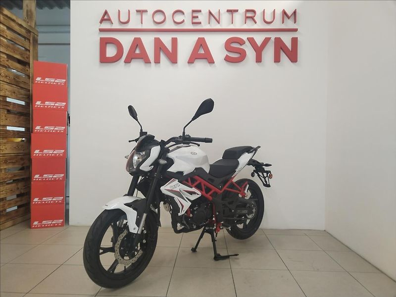 Benelli BN 125 - White   0,1 - fotka 1 z 14