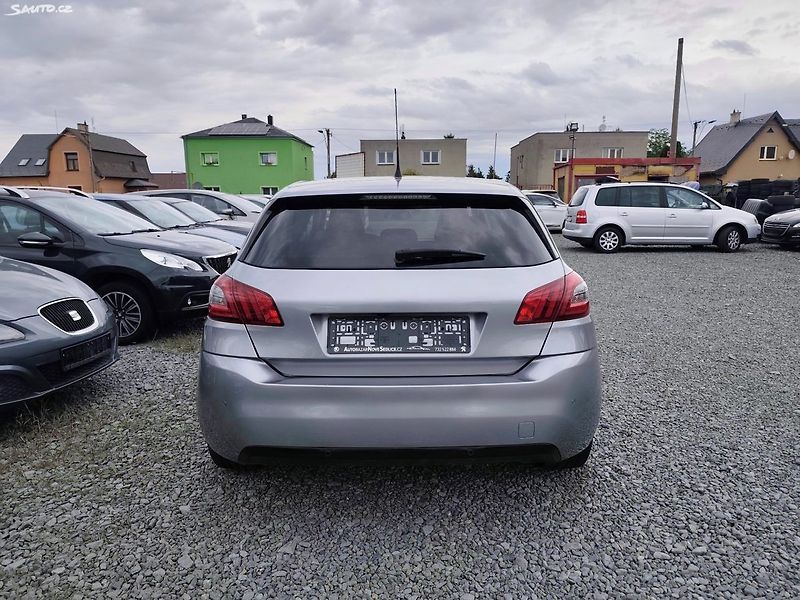 Peugeot 308 (2018) - fotka 5 z 44