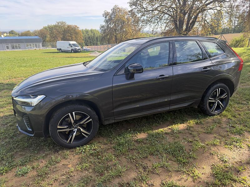 Volvo XC60 B4    R Design    ČR - fotka 10 z 31