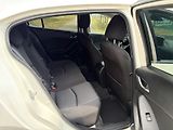 Mazda 3 2.0 Center-Line - náhled 23