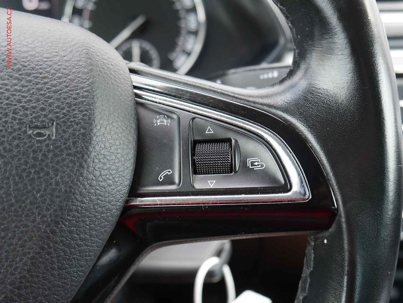 Škoda Superb (2015) 1.6TDi, 1.maj, AC, bixen - fotka 16 z 22