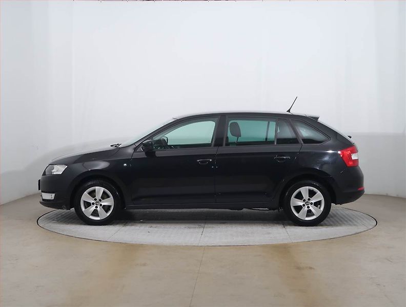 Škoda Rapid (2015) Spaceback 1.4 TSI, Automat - fotka 3 z 16
