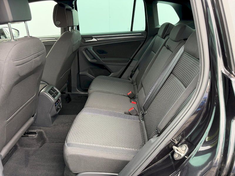 Volkswagen Tiguan (2021) 1.5 TSI 110kW United - fotka 25 z 35