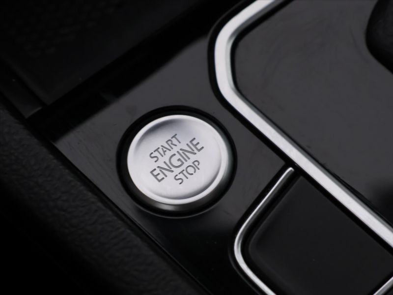 Volkswagen Passat 2,0 TDI 110kW DSG Elegance - fotka 24 z 34