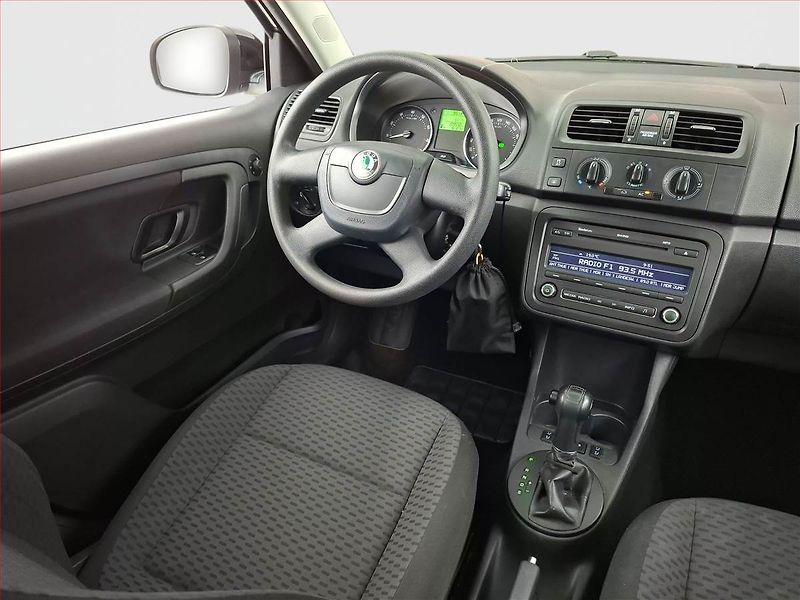Škoda Fabia (2010) 1.2 TSI, Automat, Tažné - fotka 7 z 16