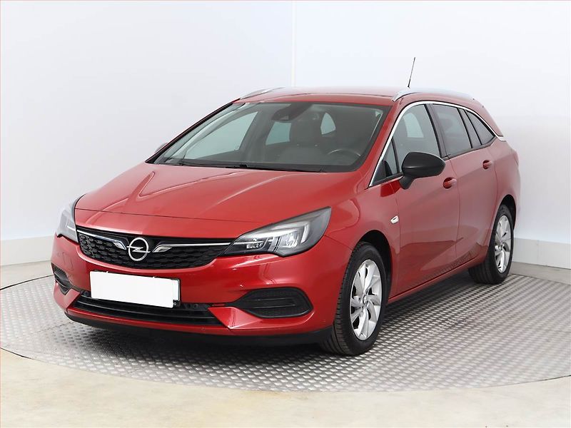 Opel Astra (2022) 1.2 Turbo, Serv.kniha - fotka 2 z 15