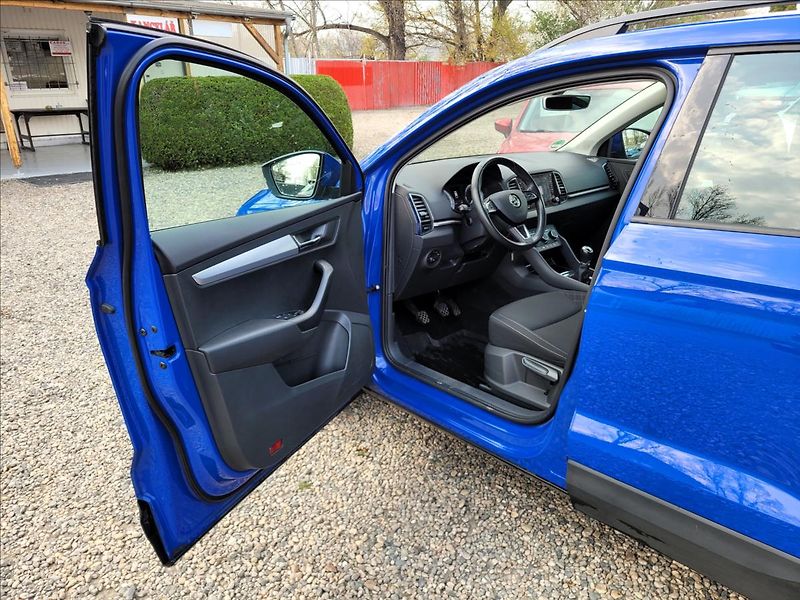 Škoda Karoq 1,6 tdi,navi,výhřev,klima,alu - fotka 7 z 50