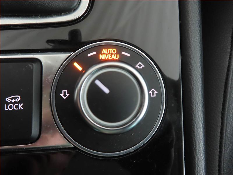 Volkswagen Touareg (2016) 3.0 TDI - fotka 18 z 21