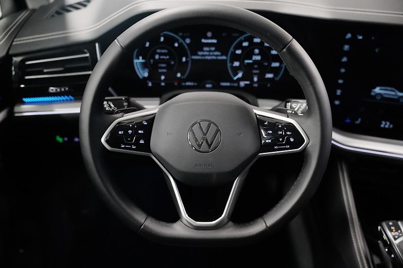Volkswagen Touareg - fotka 17 z 30