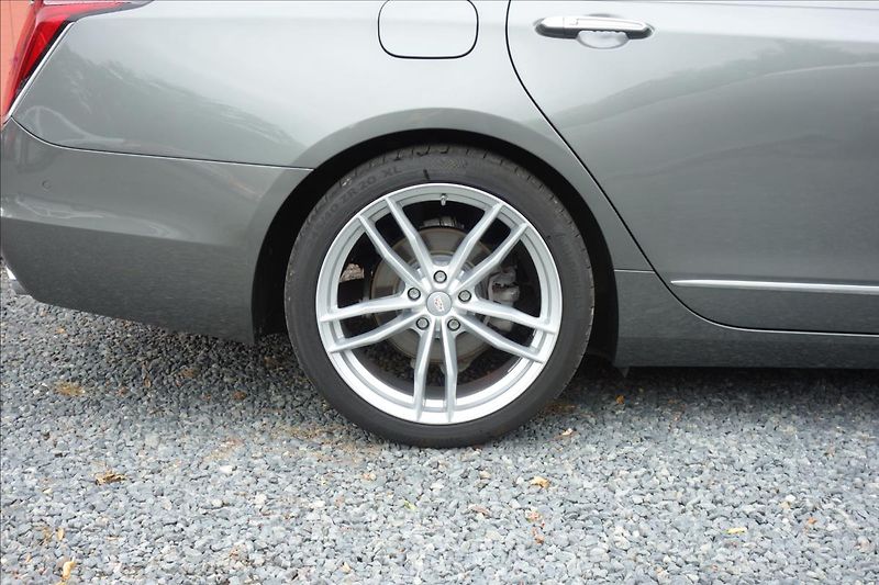 Cadillac CT6 3,6 i V6 250KW,SERV.KN.,AWD. - fotka 9 z 56