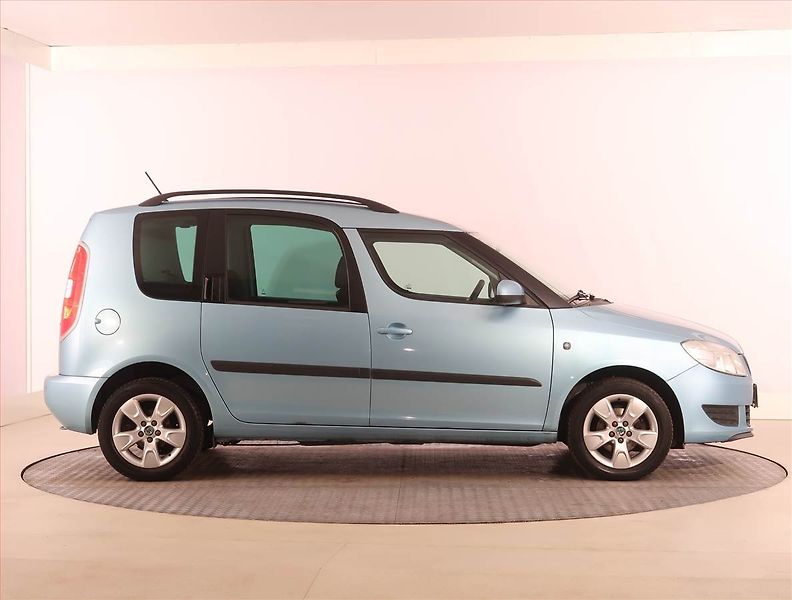 Škoda Roomster (2012) 1.2 TSI, Serv.kniha - fotka 6 z 19