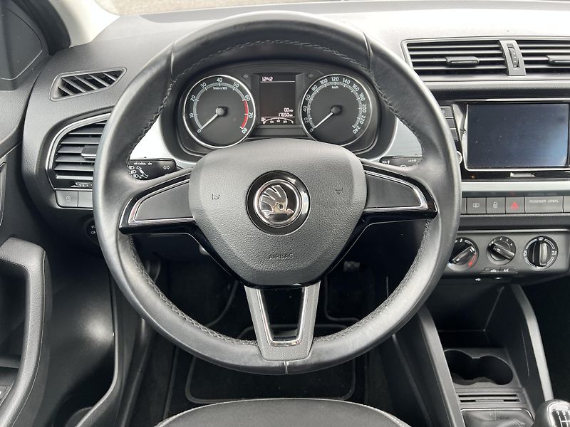Škoda Fabia 1.0MPi 55kw KLIMA ALU PŮVOD ČR - fotka 14 z 35