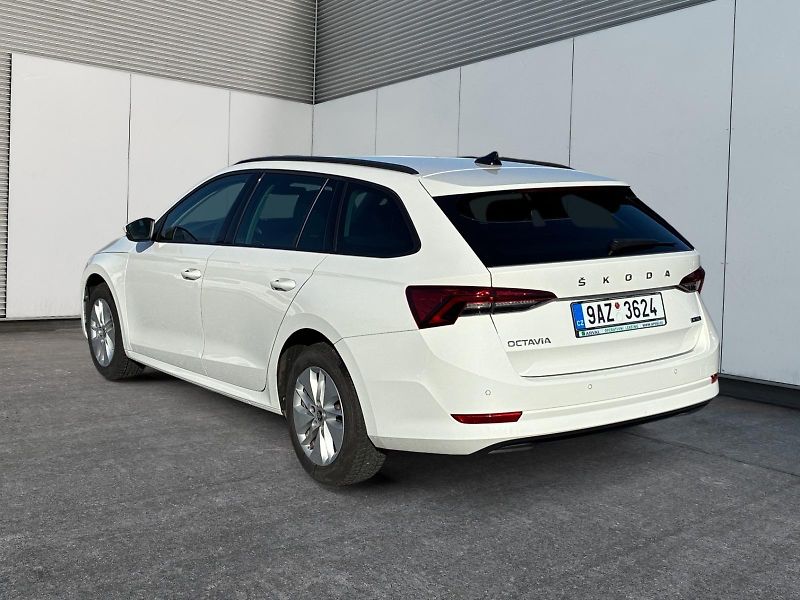 Škoda Octavia (2023) AMBITION 1.5e-TEC 110kW DSG CZ - fotka 4 z 11