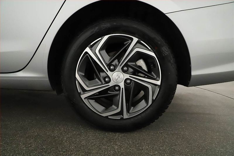 Hyundai i30 (2024) Smart 1.0 T-GDI, ČR,1.maj - fotka 20 z 20