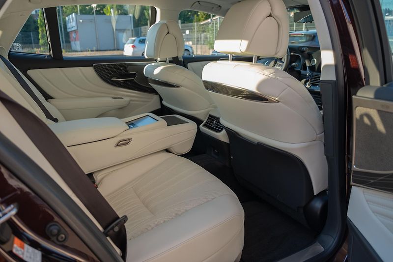Lexus LS 500h (2022) Prestige, Mark Levinson, LED - fotka 18 z 22
