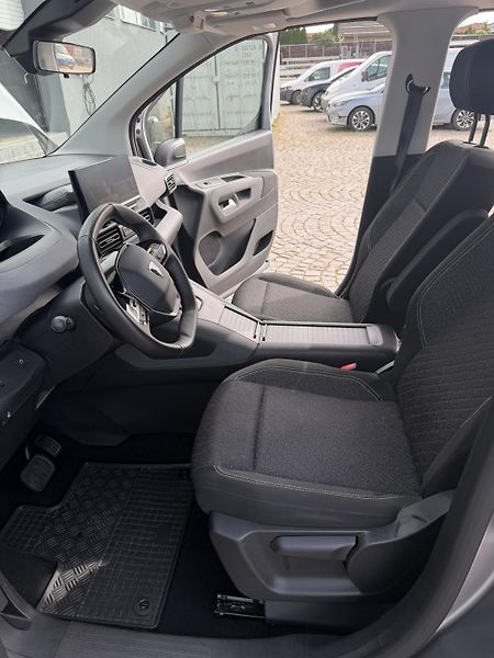 Peugeot Rifter (2024) TOP stav - fotka 12 z 18