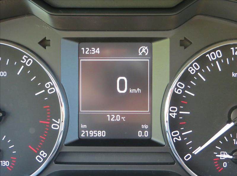 Škoda Octavia 1,2 TSI Ambition Plus DSG7 ČR - fotka 19 z 21