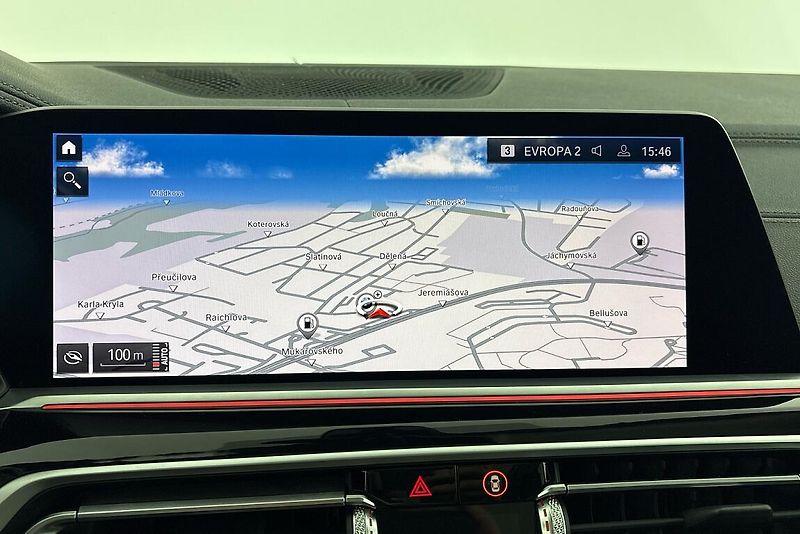 BMW X7 xDrive30d - fotka 10 z 28