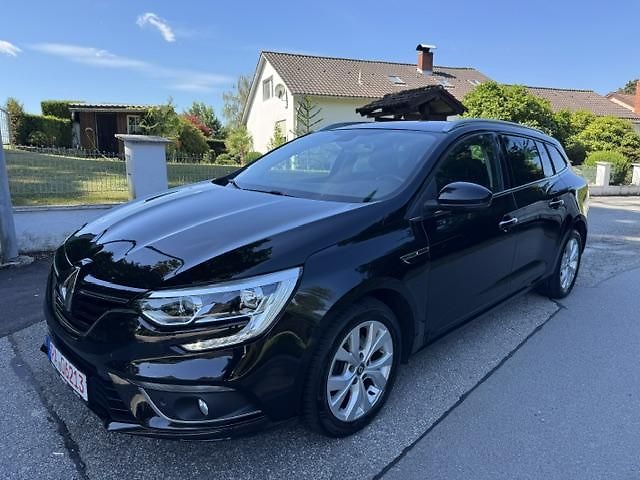 Renault Mégane (2019) 1.3 TCe Limited, NOVÝ MOTOR! - fotka 2 z 35