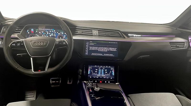Audi Q8 e-tron 50 Q Kam Pano HuD LED 4 zóny   - fotka 10 z 12