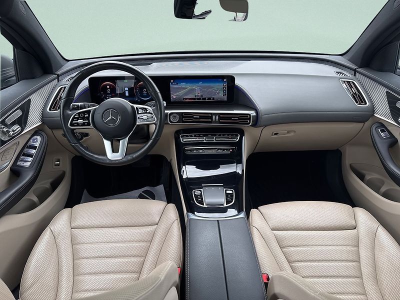 Mercedes-Benz EQC 400 4MATIC - fotka 11 z 24