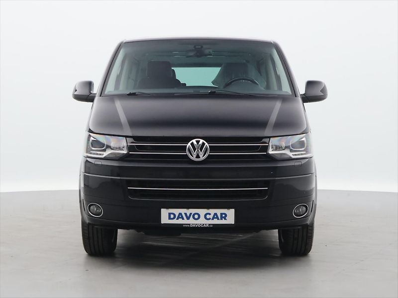 Volkswagen Multivan 2,0 TSI 150kW 4M DSG Highline - fotka 2 z 39