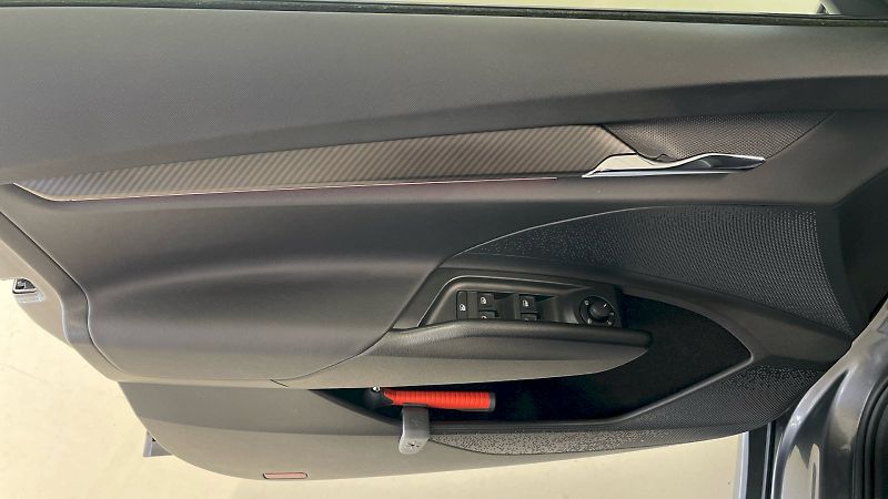 Škoda Enyaq (2022) Sportline 60 132kW - fotka 13 z 32