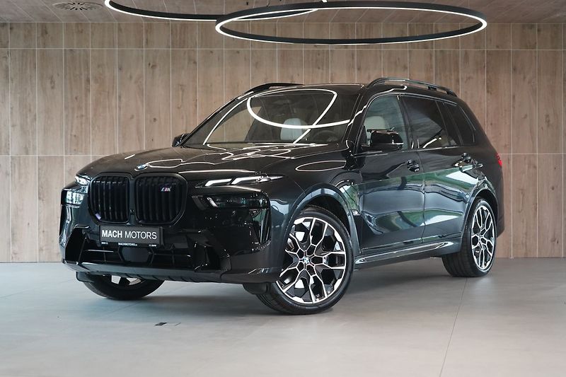 BMW X7 M60i xDrive, Masáž, Skylounge - fotka 1 z 50