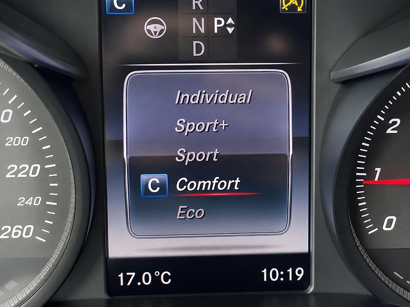 Mercedes-Benz GLC (2017) 250 4MATIC, DPH,kůže,Distronic - fotka 12 z 18